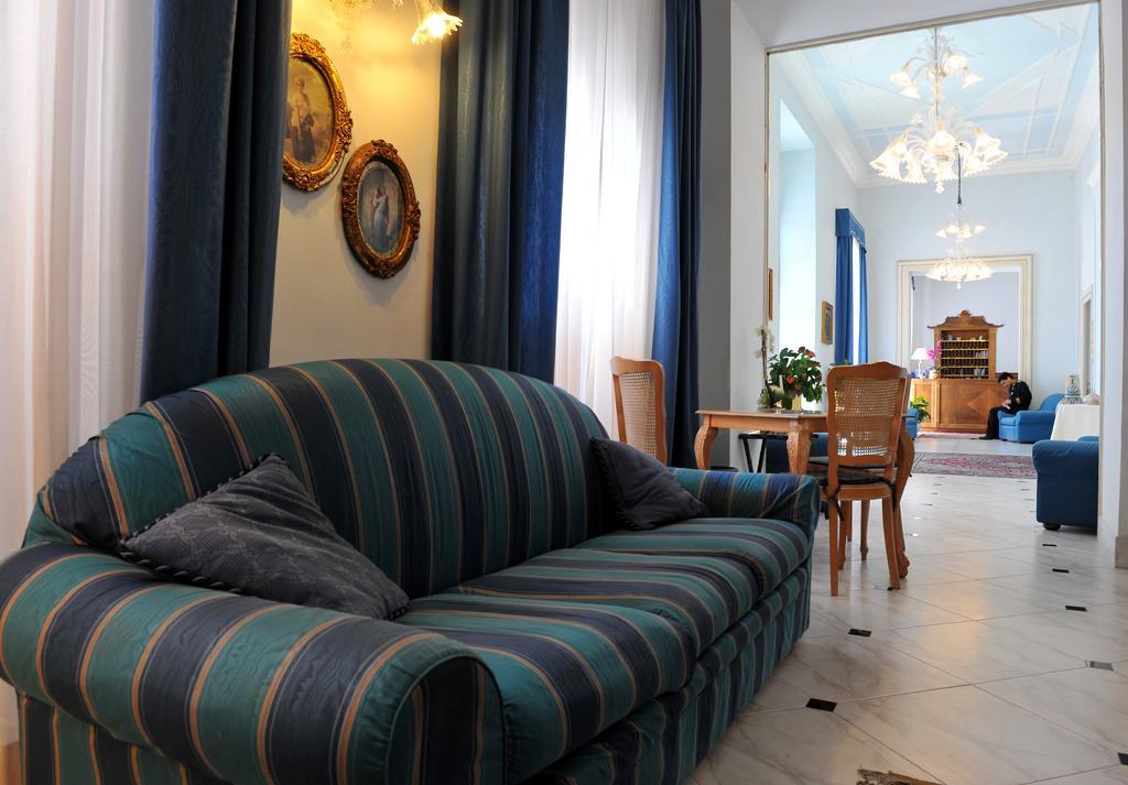 Grande Albergo Quattro Stagioni رييتي المظهر الخارجي الصورة