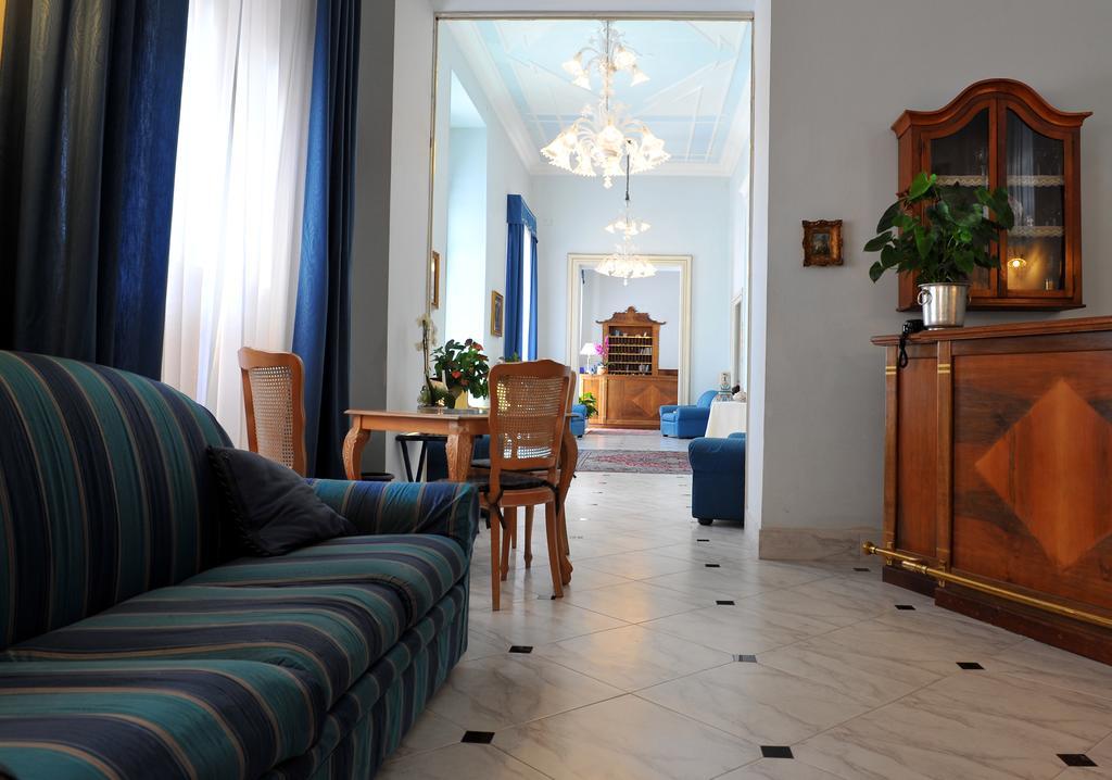 Grande Albergo Quattro Stagioni رييتي المظهر الخارجي الصورة