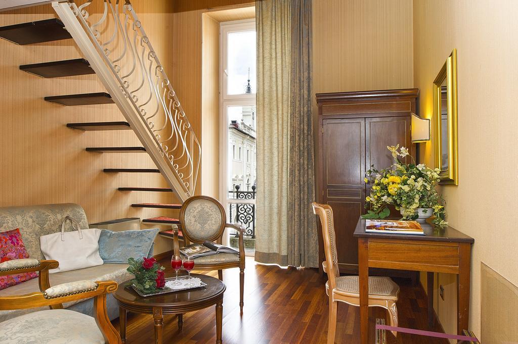 Grande Albergo Quattro Stagioni رييتي الغرفة الصورة