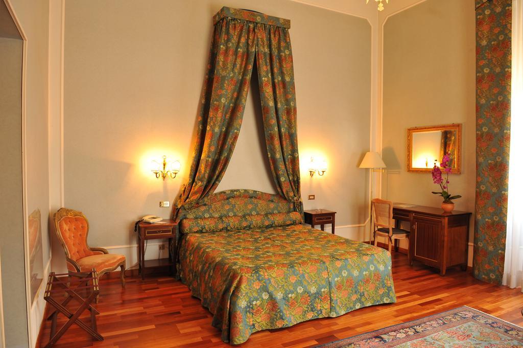 Grande Albergo Quattro Stagioni رييتي الغرفة الصورة