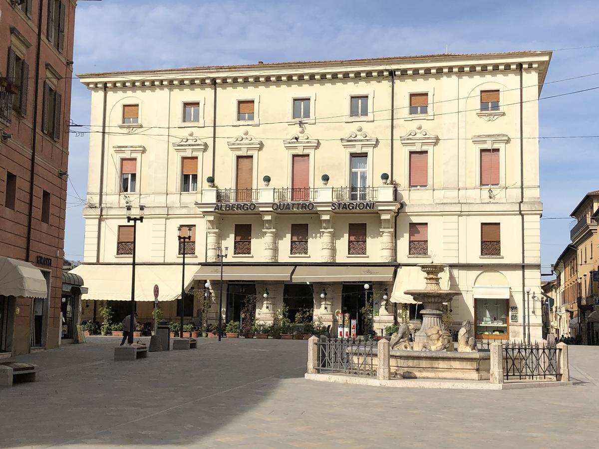 Grande Albergo Quattro Stagioni رييتي المظهر الخارجي الصورة